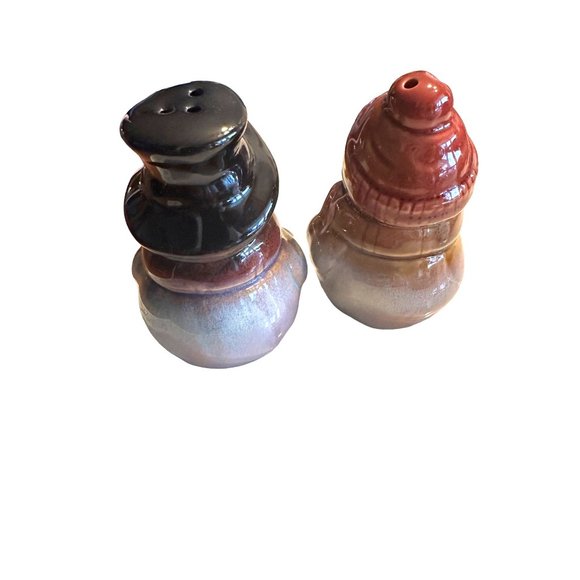 Snowman salt and pepper‎ shakers warm tones chubby cheeks - Picture 2 of 3